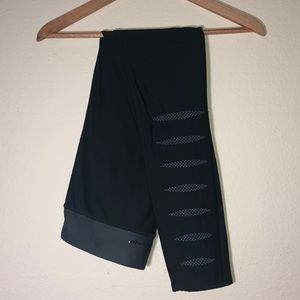 Under armour mesh slit black leggings